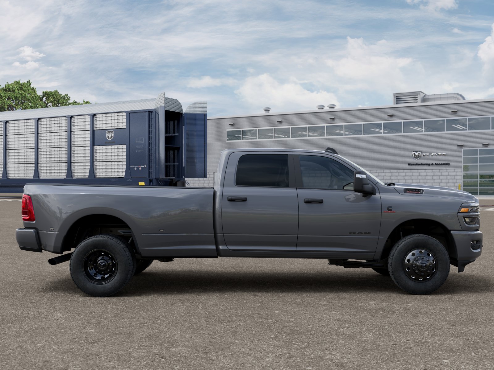 New 2027 Ceramic Gray Clear-Coat Exterior Paint RAM  image 21