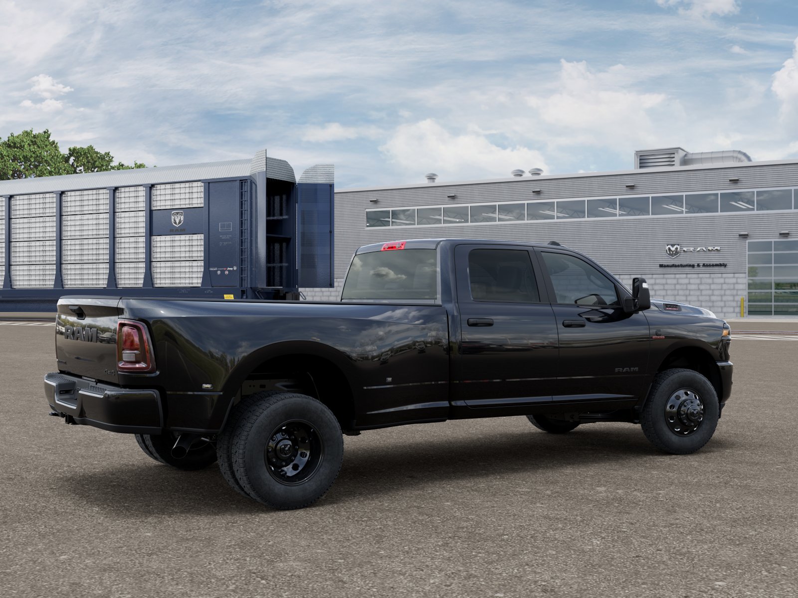 New 2027 Diamond Black Crystal Pearl-Coat Exterior Paint RAM BIG HORN image 5