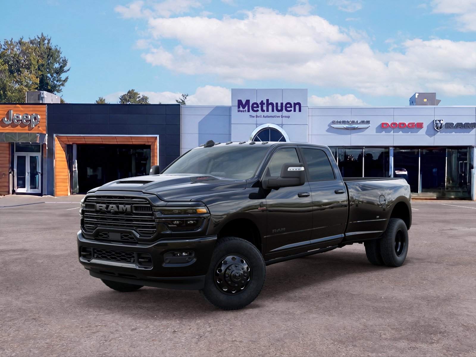 New 2027 Diamond Black Crystal Pearl-Coat Exterior Paint RAM Laramie image 27