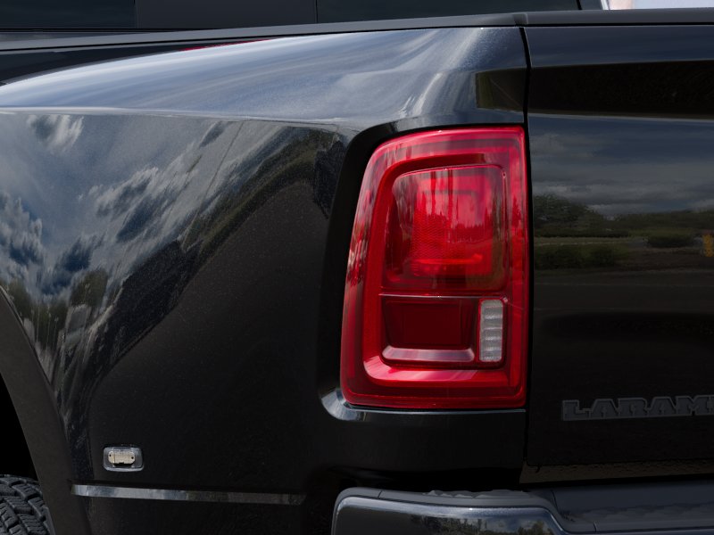 New 2027 Diamond Black Crystal Pearl-Coat Exterior Paint RAM Laramie image 35