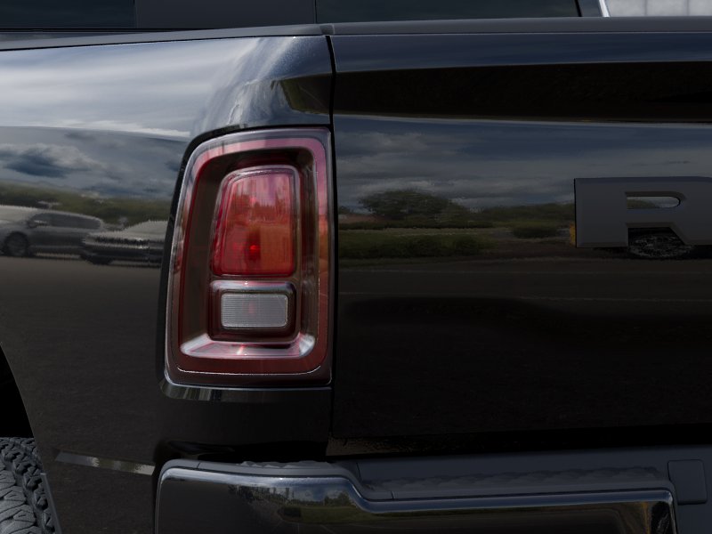 New 2027 Diamond Black Crystal Pearl-Coat Exterior Paint RAM Black Express image 9
