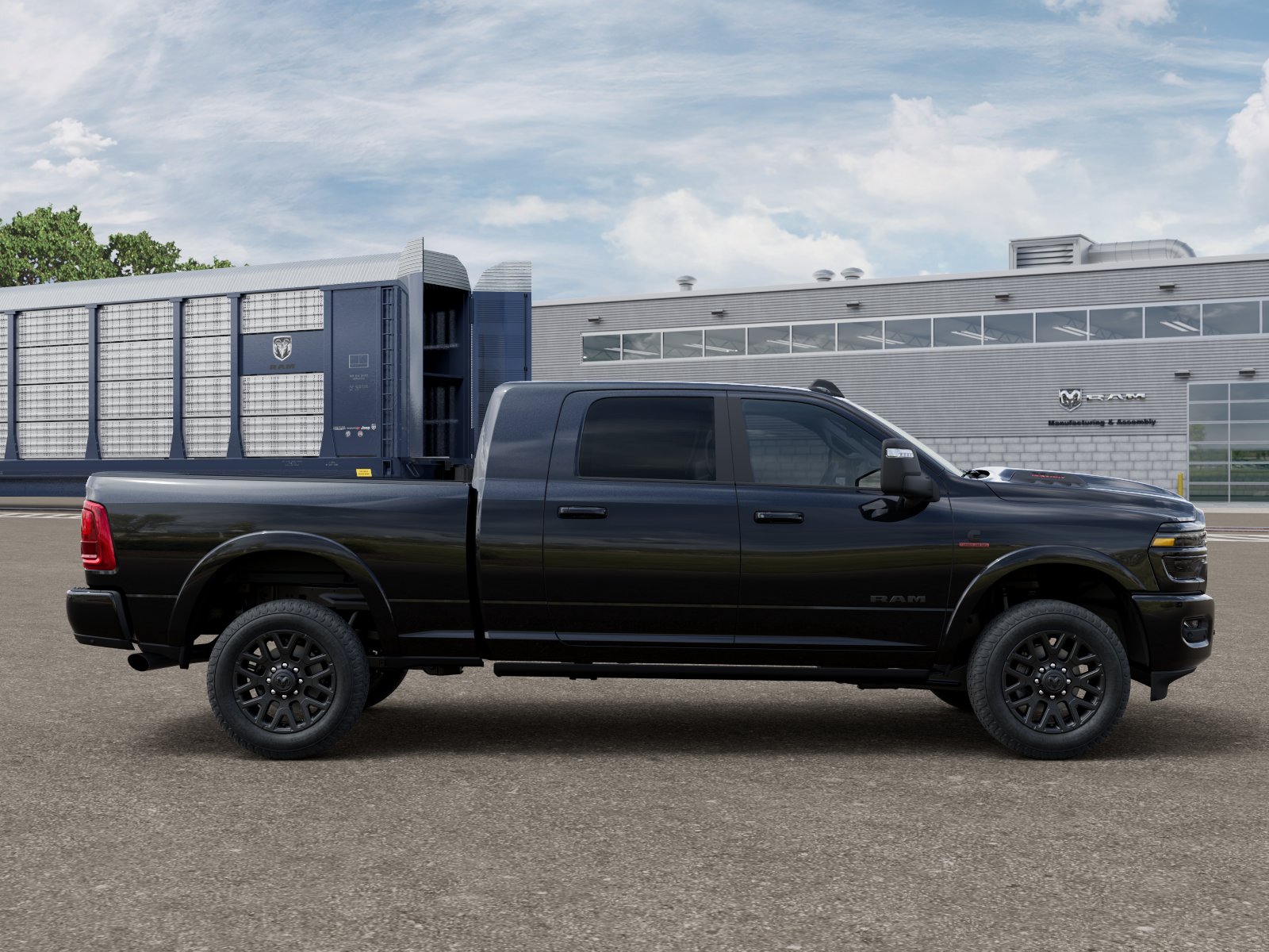 New 2027 Diamond Black Crystal Pearl-Coat Exterior Paint RAM Limited image 21
